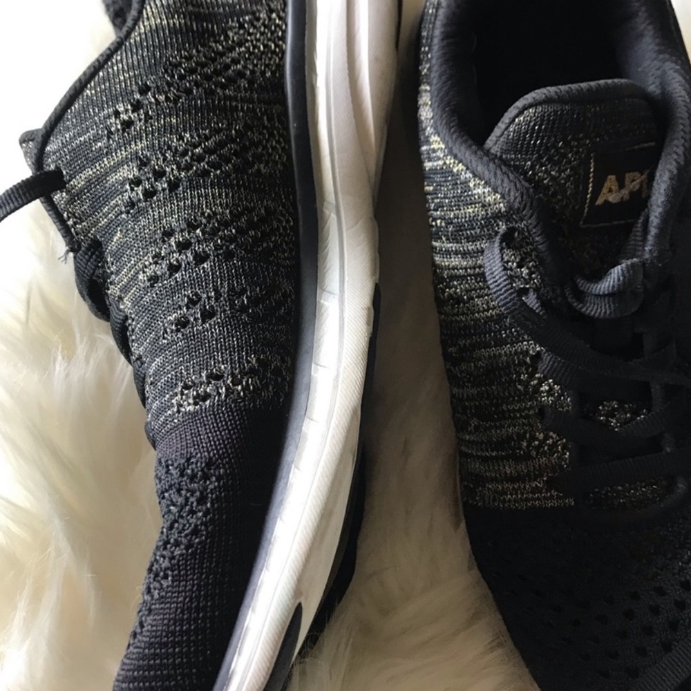 APL Techloom Pro Black Athletic Shoes Sz 7